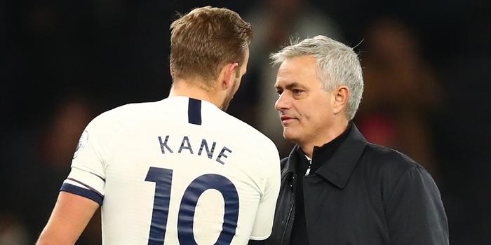  热刺新帅上任三连胜，穆里尼奥战术受质疑  